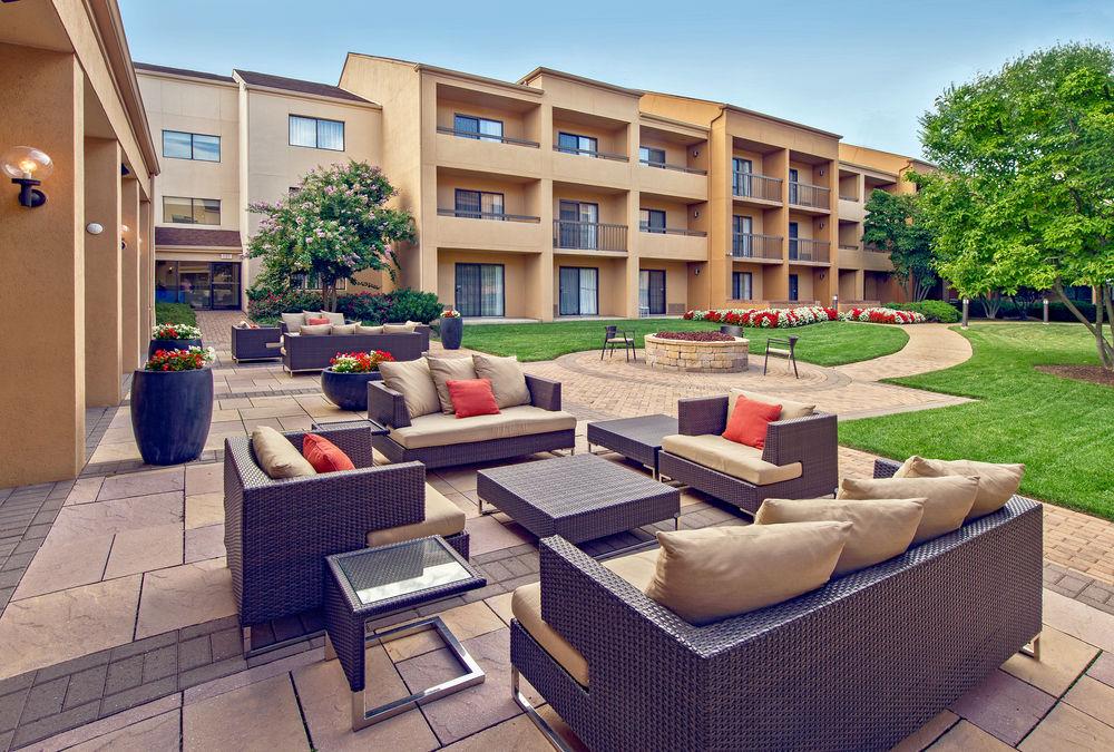 Отель Courtyard By Marriott Fairfax Fair Oaks Экстерьер фото