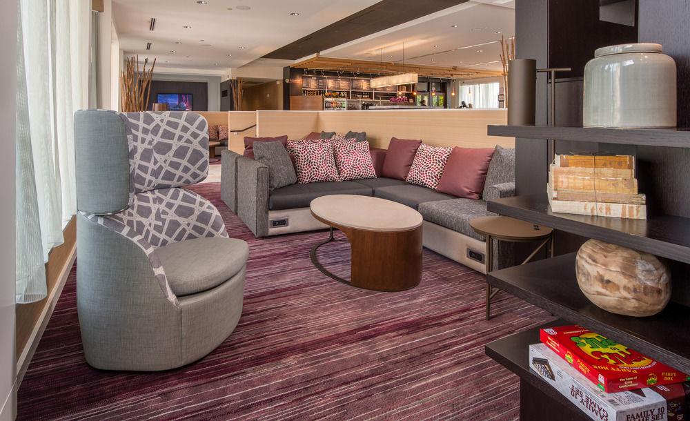 Отель Courtyard By Marriott Fairfax Fair Oaks Экстерьер фото