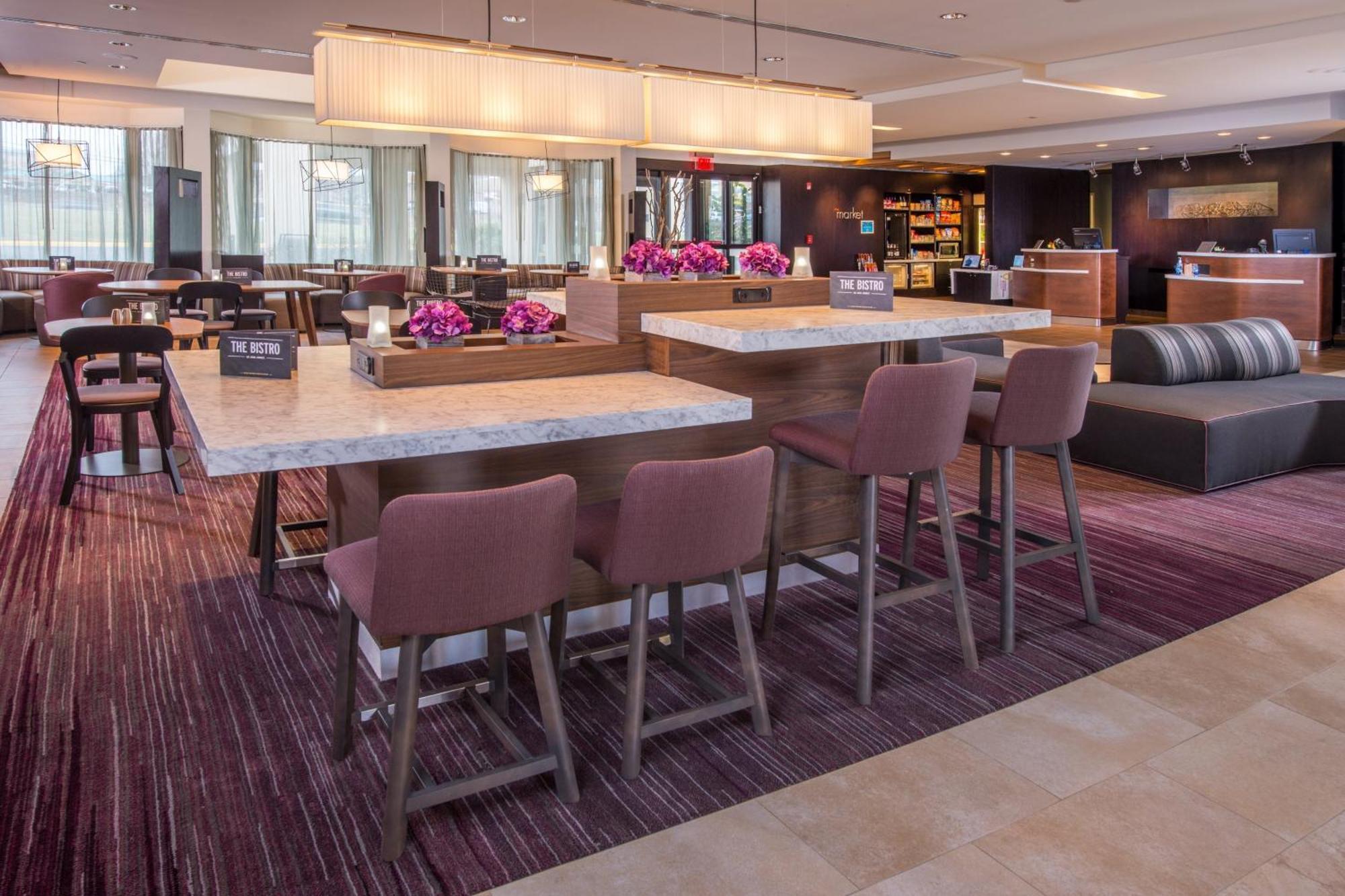 Отель Courtyard By Marriott Fairfax Fair Oaks Экстерьер фото
