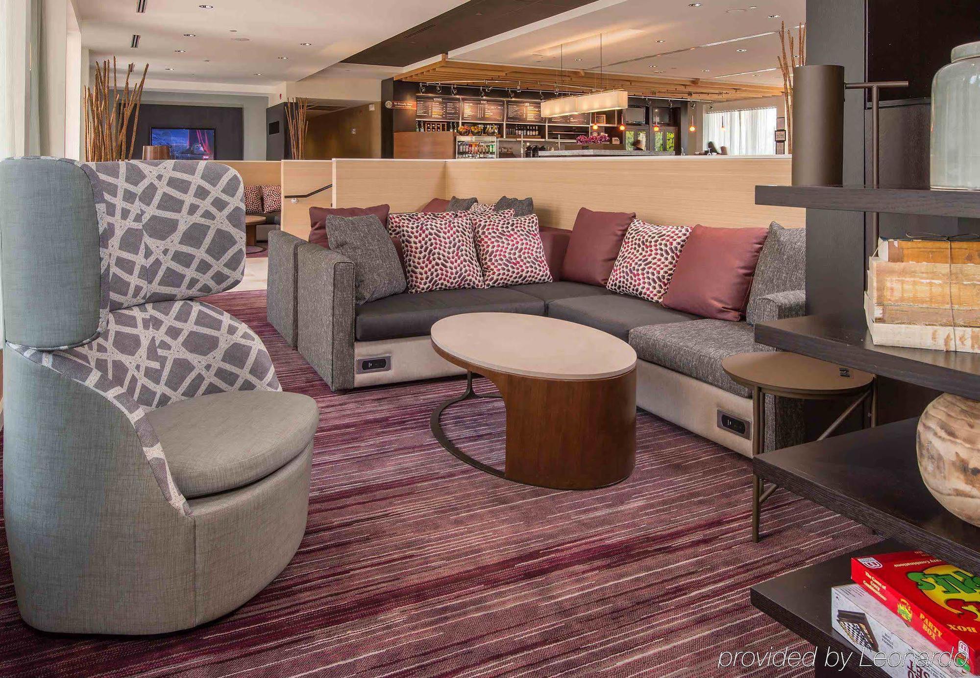 Отель Courtyard By Marriott Fairfax Fair Oaks Экстерьер фото