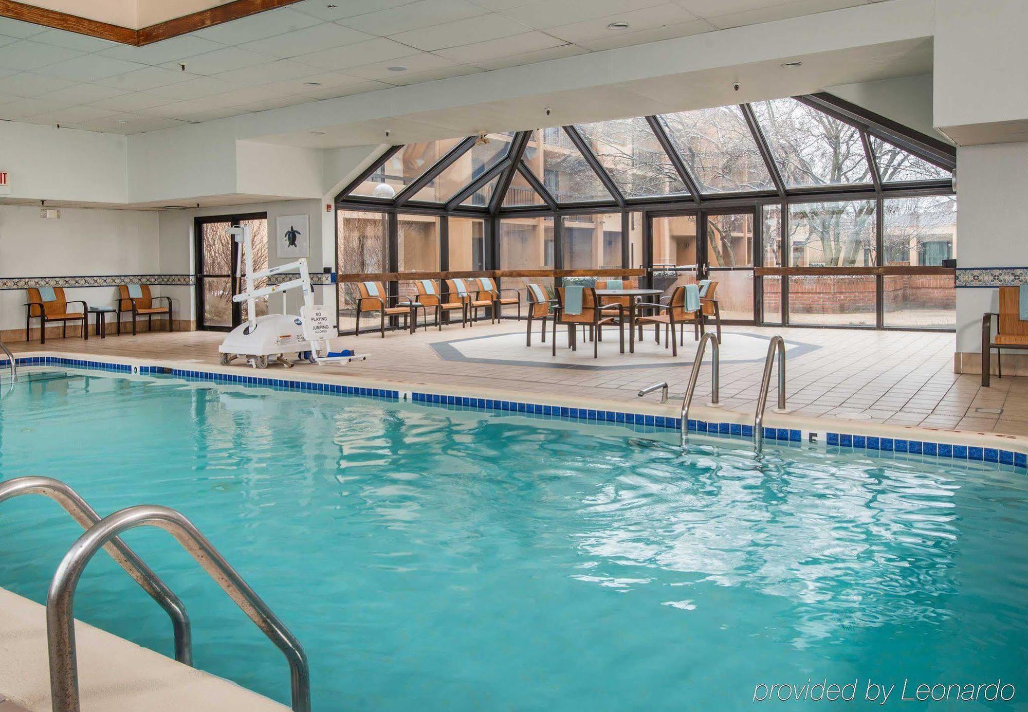 Отель Courtyard By Marriott Fairfax Fair Oaks Экстерьер фото